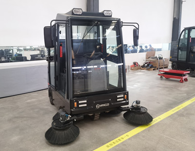 揚(yáng)子掃地機(jī) 揚(yáng)子掃地機(jī)